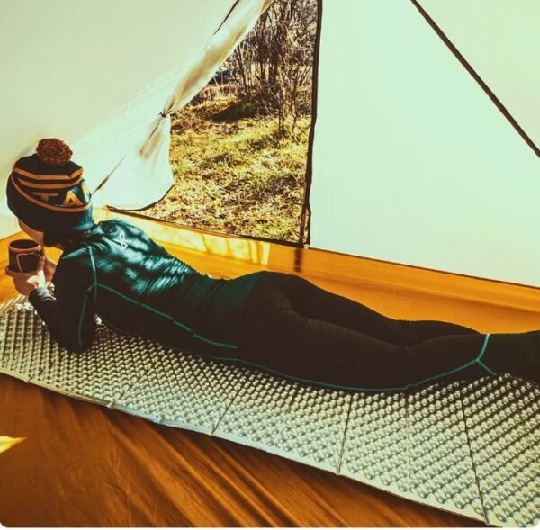 tapis_sol_isolant_thermique_camping_10